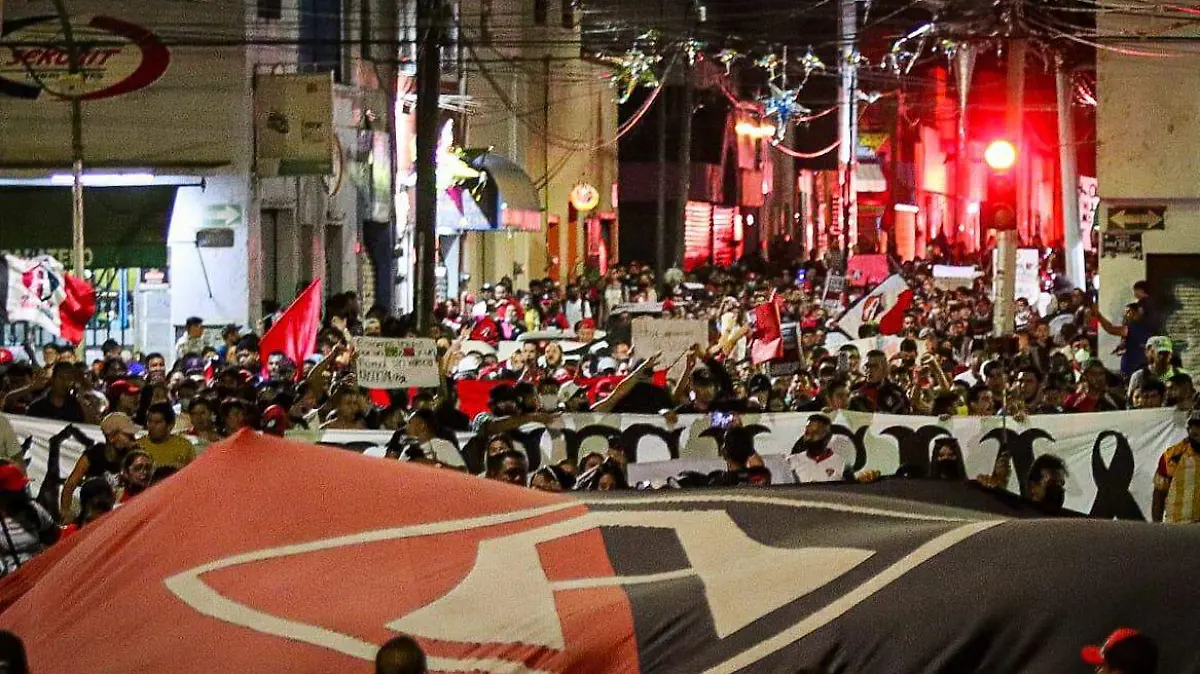 Marcha pacífica aficionados Atlas